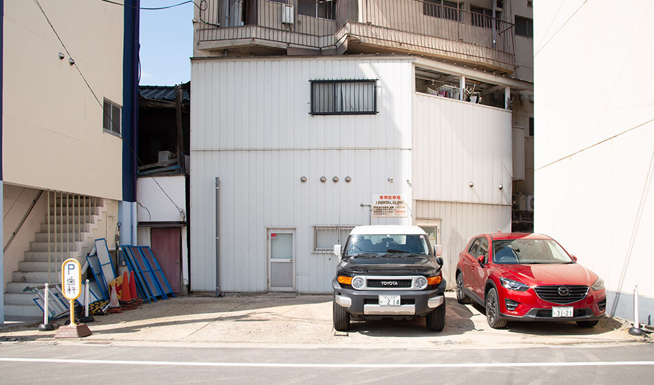 駐車場4台